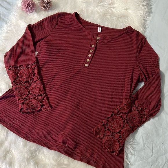 Kancystore Maroon Lace Sleeve Long Sleeve Top - Picture 1 of 12